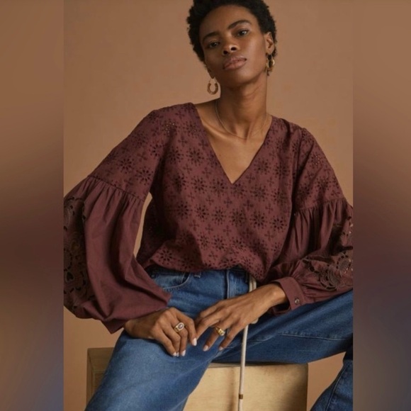 By Anthropologie Eyelet Bishop Sleeve Top. Small - Picture 1 of 3